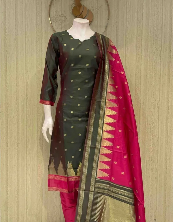 Green_Cotton_Premium_Kurta_Set_For_Women