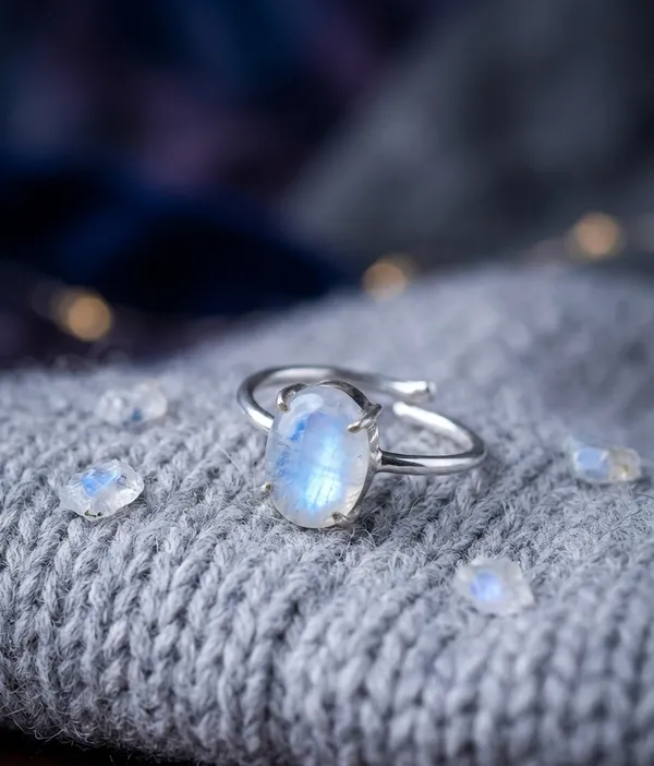 Silver_Tone_Oval_Gemstone_Ring_for_Women