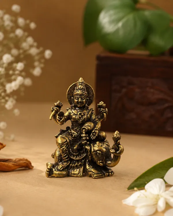 Metal_Traditional_Sculpted_Gajalakshmi_Idol