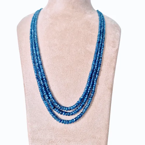 Royal_Blue_Sapphire_Necklace_For_Women