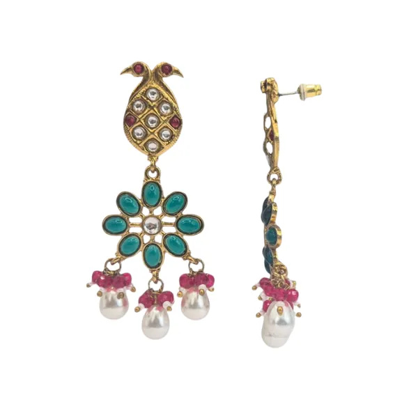 Green_Quartz_&_Kundan_Earrings_For_Women