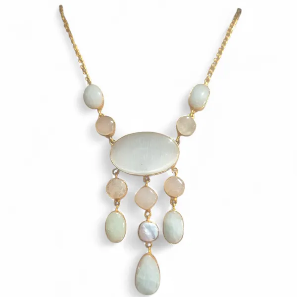 White_Quartz_&_Pearl_Necklace_For_Women