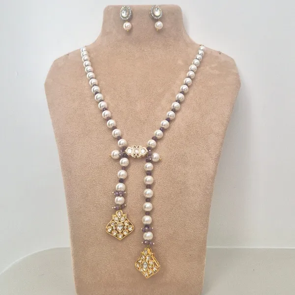 White_And_Gold_Pearl_&_Kundan_Necklace_For_Women
