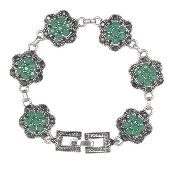 Green_Quartz_&_Brass_Bracelet_For_Women