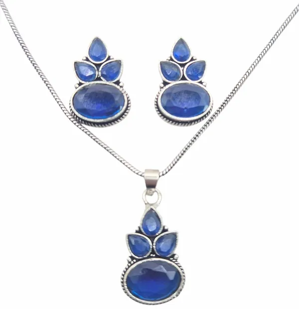 Blue_And_White_Quartz_&_Pearl_Jewelry_Set_For_Women