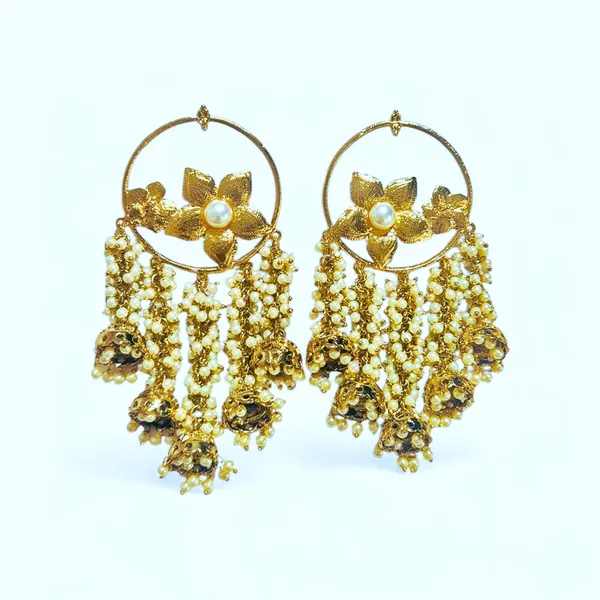 Gold_Circle_With_Pearl_Danglers