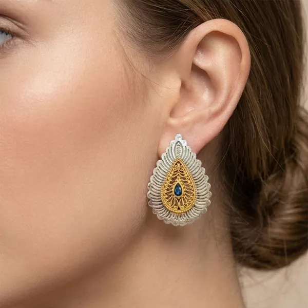 Silver_And_Gold_Quartz_&_German_Silver_Earrings_For_Women