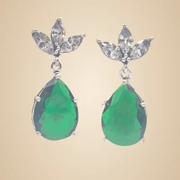Green_And_White_Quartz_&_Brass_Earrings_For_Women