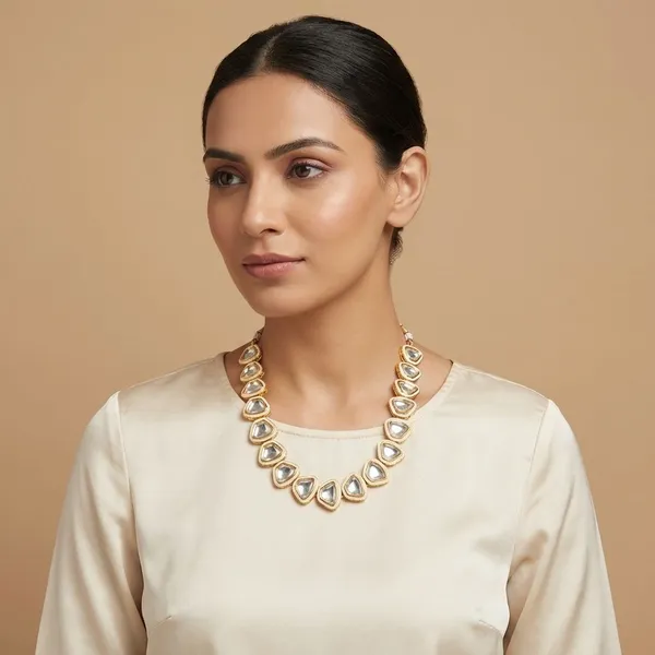 Beige_And_Gold_Enamel_&_Kundan_Necklace_For_Women