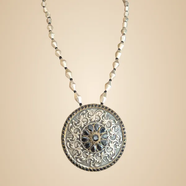 Black_Quartz_&_Brass_Pendant_For_Women
