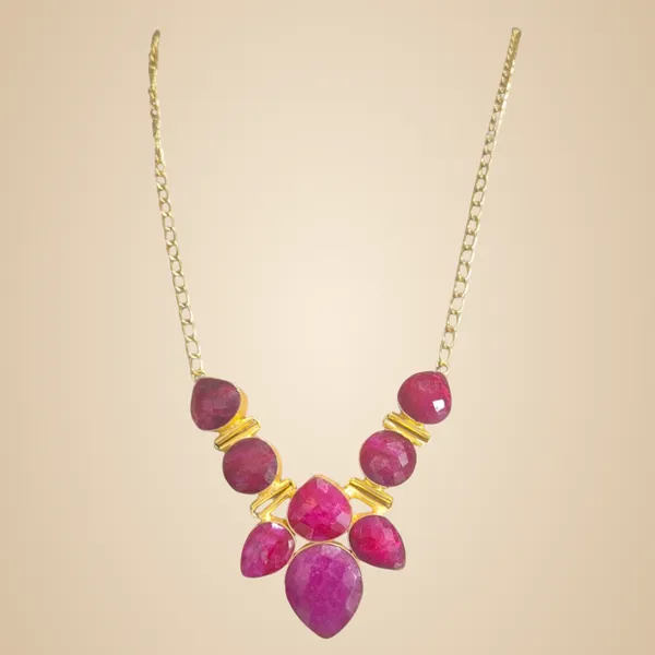 Maroon_Quartz_&_Brass_Necklace_For_Women