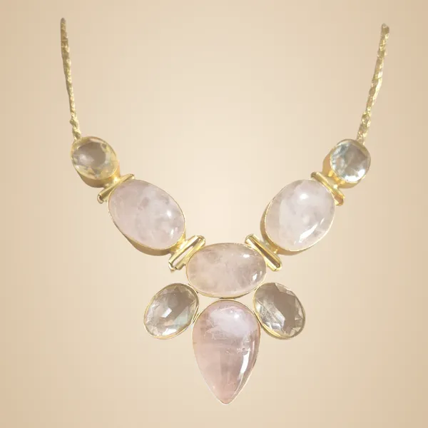 Pink_And_White_Quartz_&_Brass_Necklace_For_Women