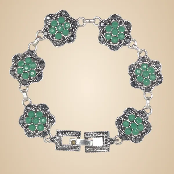 Green_Quartz_&_Brass_Bracelet_For_Women