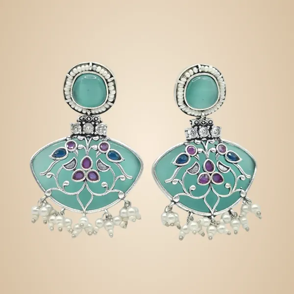 Light_Green_Quartz_&_Brass_Earrings_For_Women