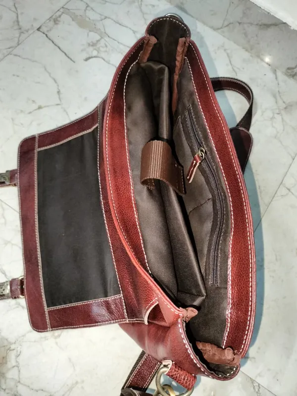 Brown_Genuine_Buffalo_Leather_Premium_Bag_For_Men_And_Women
