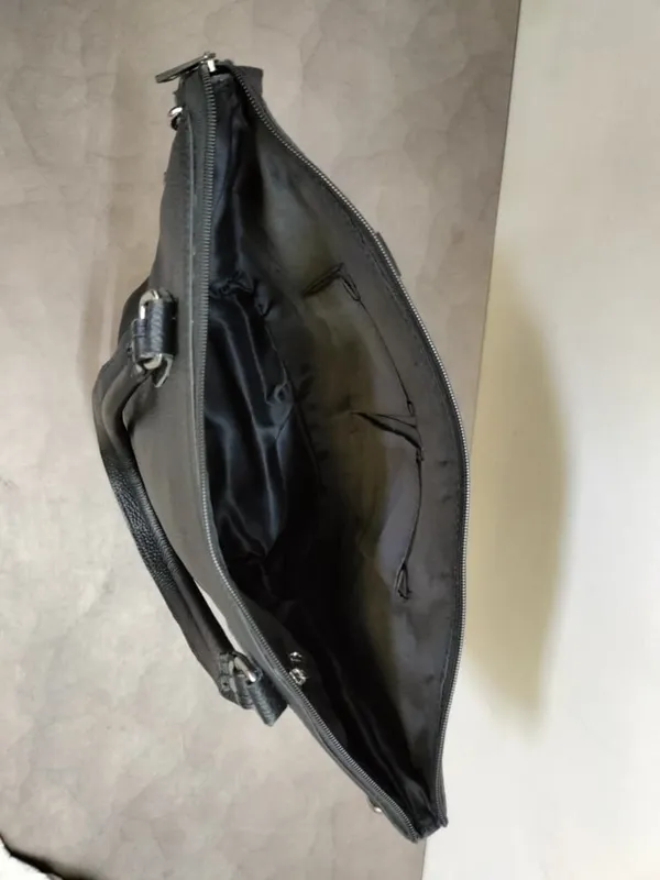 Black_Buffalo_Leather_Tote_Bag_-_Structured_Work_Tote_for_Women,_Office_&_Travel