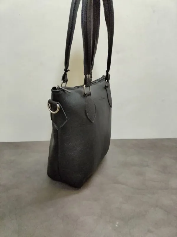 Black_Buffalo_Leather_Tote_Bag_-_Structured_Work_Tote_for_Women,_Office_&_Travel