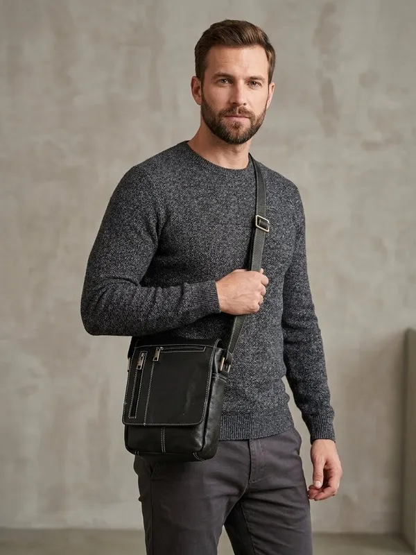 Oil_Pull-Up_Leather_Messenger_Bag_-_Crossbody_Satchel_for_Office,_College,_Travel