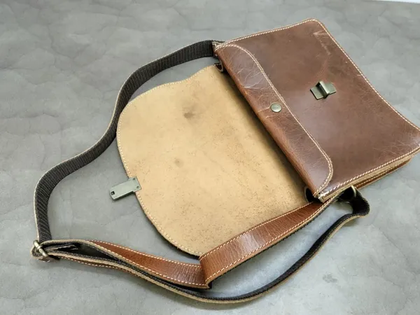 Brown_Buffalo_Leather_Premium_Bag_For_Women