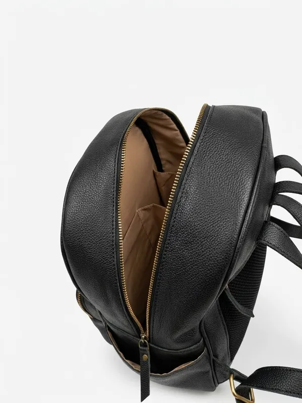 Black_Buffalo_100%_leather_Crossbody_Bag_-_Messenger_Satchel,_Unisex,_Office_&_Travel