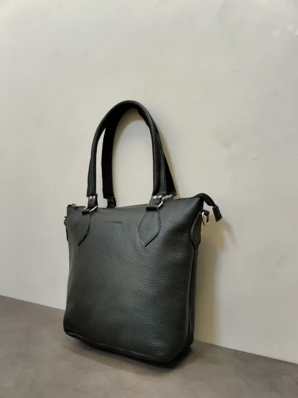 Black_Buffalo_Leather_Tote_Bag_-_Structured_Work_Tote_for_Women,_Office_&_Travel