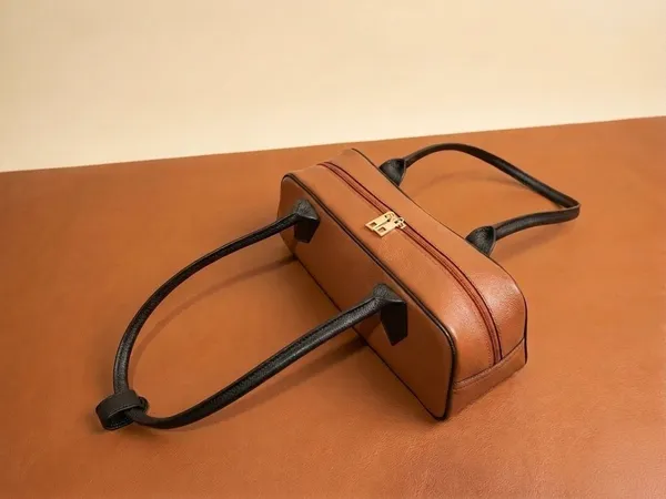 Sienna_genuine_buffalo_leather_shoulder_bag_
