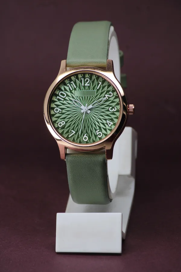 Green_Genuine_Leather_Quartz_Analog_Watch_For_Girls