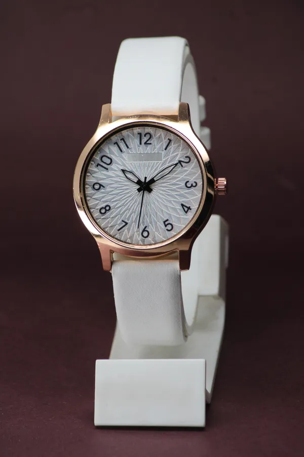 White_Genuine_Leather_Quartz_Analog_Watch_For_Girls