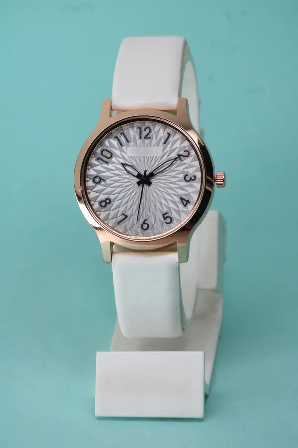 White_Genuine_Leather_Quartz_Analog_Watch_For_Girls