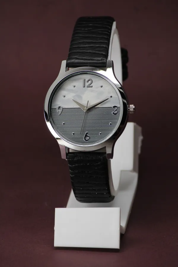 Black_Genuine_Leather_Quartz_Analog_Watch_For_Girls