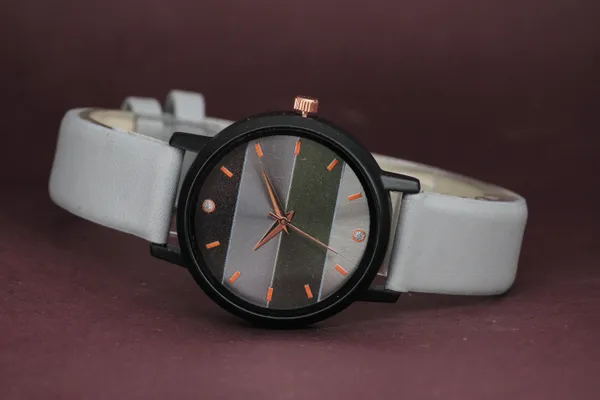 Grey_Genuine_Leather_Quartz_Analog_Watch_For_Girls