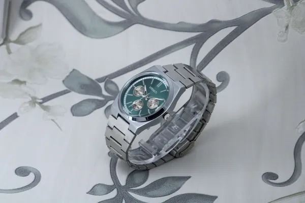 Silver_Stainless_Steel_Quartz_Analog_Watch_For_Men