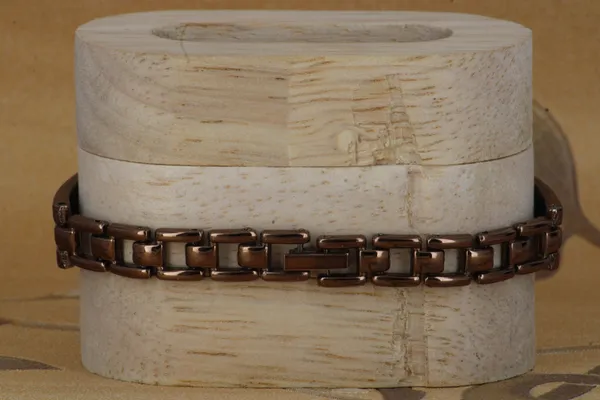 Brown_Metal_Quartz_Analog_Watch_For_Girls
