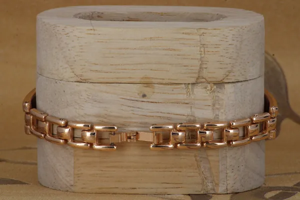 Rose_Gold_Metal_Quartz_Analog_Watch_For_Girls