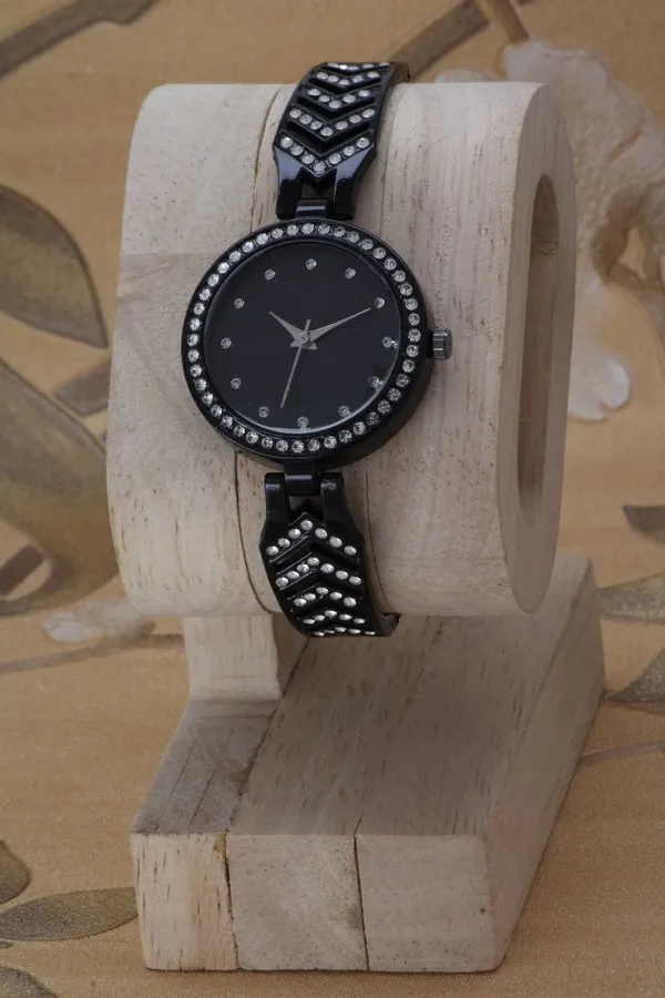 Black_Metal_Quartz_Analog_Watch_For_Girls