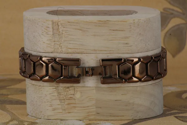 Brown_Metal_Quartz_Analog_Watch_For_Girls