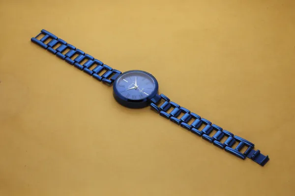 Blue_Metal_Quartz_Analog_Watch_For_Girls