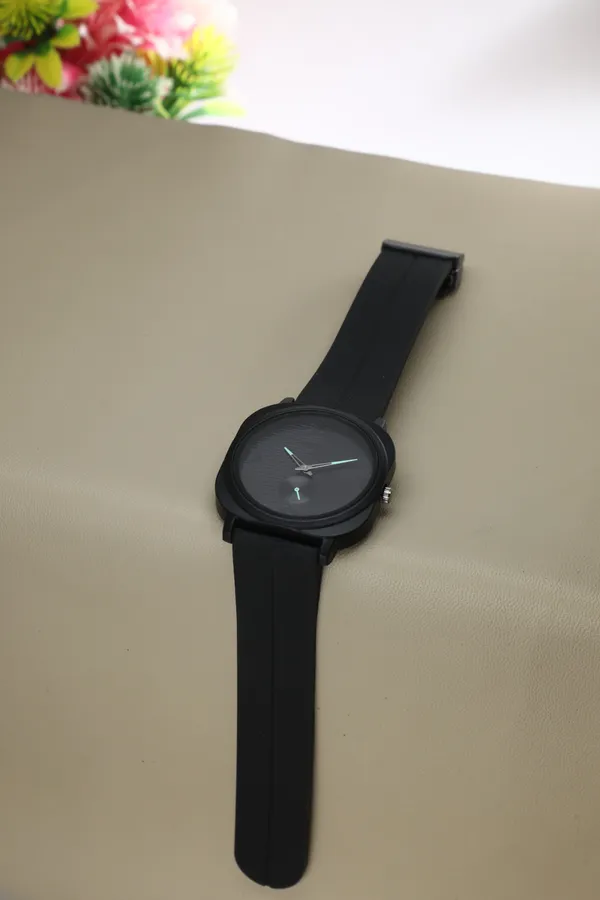 Black_Silicone_Quartz_Analog_Watch_For_Men