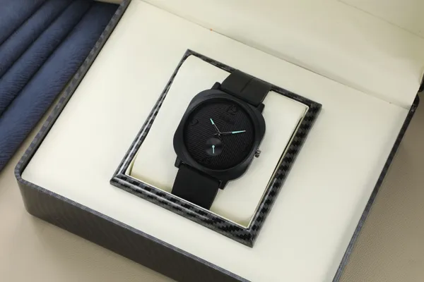 Black_Silicone_Quartz_Analog_Watch_For_Men