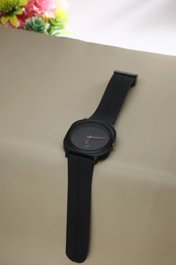 Black_Silicone_Quartz_Analog_Watch_For_Men