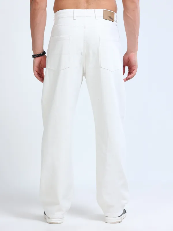 White_Relaxed_Baggy_Loose_Fit_Denim_For_Men