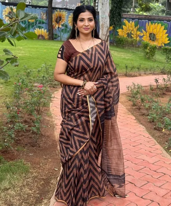 Terracotta_And_Black_Zigzag_Print_Chanderi_Cotton_Saree_|_With_Blouse_Piece