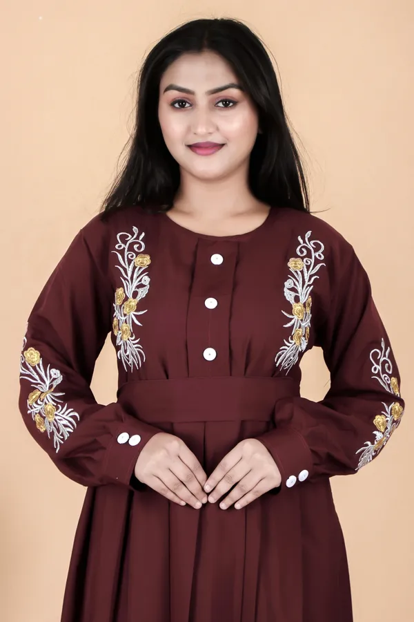 Maroon_Embroidered_Plating_Abaya_Full_Set_With_Dupatta_Nosepiece_And_Belt_Free_For_Women