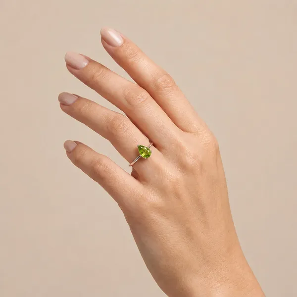 925_Silver_JewelleryElegant_Peridot_Pear_shape_ring
