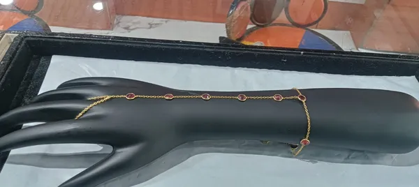 925_Silver_Jewellery_Garnet_handchain