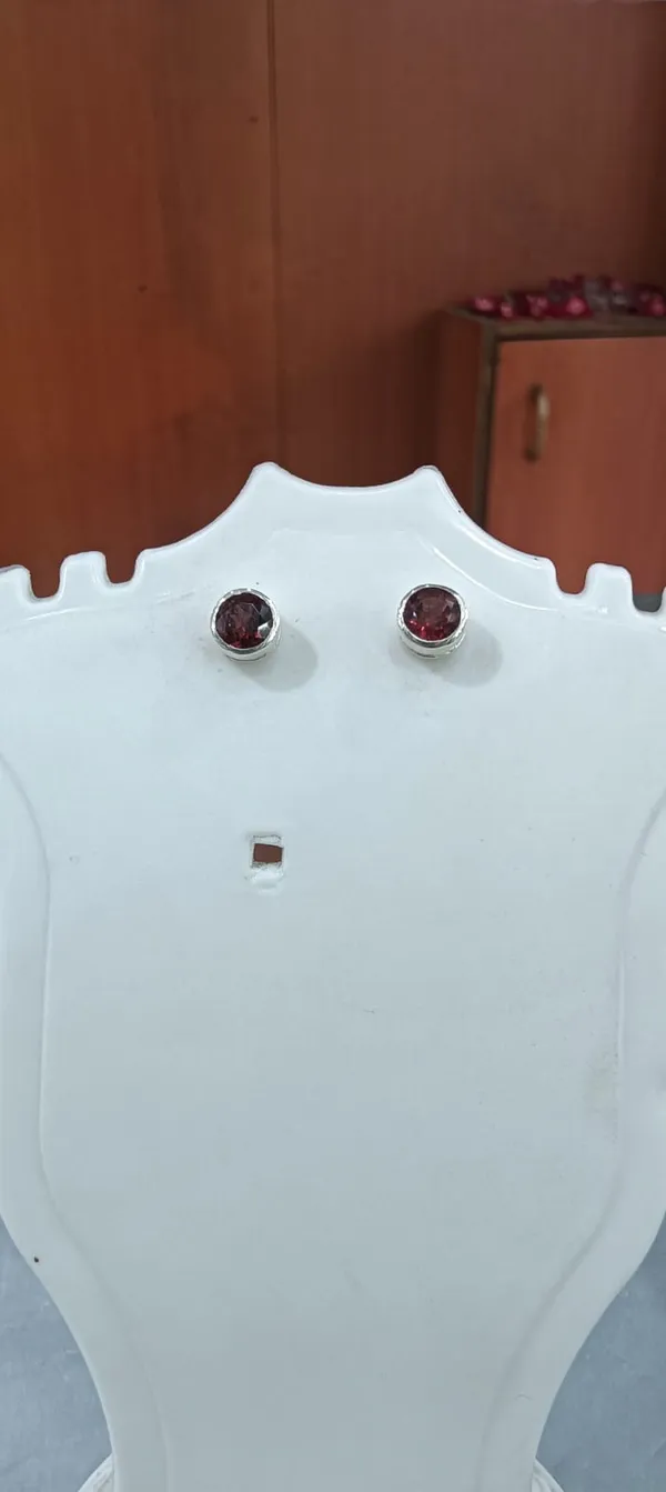 925_Silver_Jewellery_Garnet_Round_Studs
