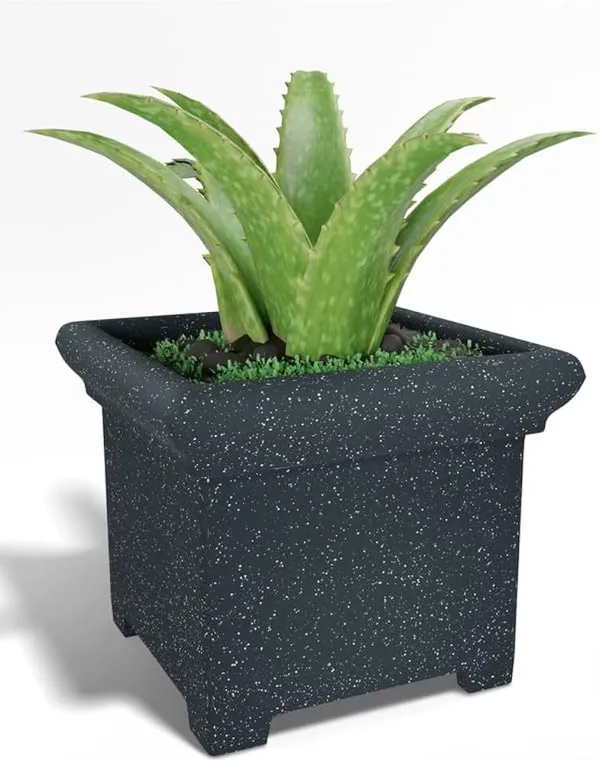 White_Polymer_Plastic_Planter_For_Home_Decor,Plantation_And_Decorative_Item