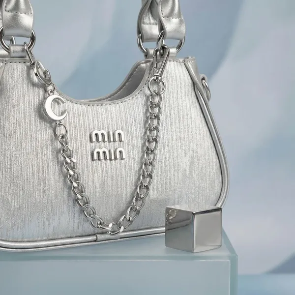 Lunar_Silver_Pu_Leather_Mini_Chain_Bag_For_Women