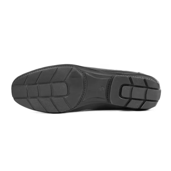 Black_Leather_Loafer_For_Men