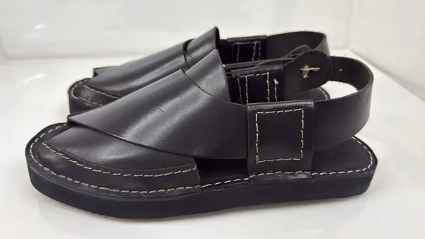 Black_Genuine_Leather__Peshawari_Sandal_For_Men